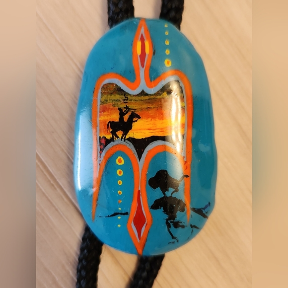 Hand painted bolo tie - Picture 1 of 3